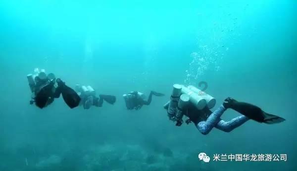 42岁胡歌现身上海认不出!脸部皱纹明显太真实,气质过人明星范足
