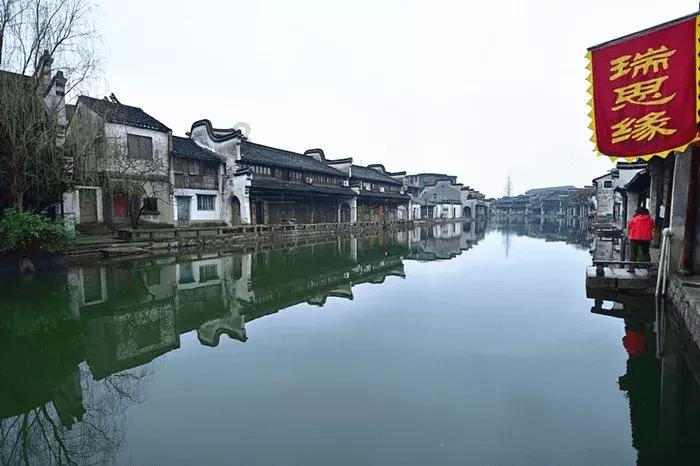 后宫佳丽|身骑白马的美女,遇到了属于自己的王子?
